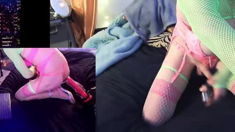 Snapshot of teasybitchycd chatting on 02.09.25 TeasyBitchyCross online show from 02.09.25