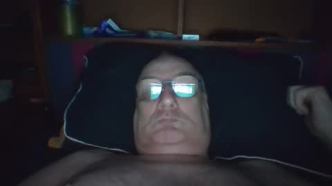 Snapshot of tebb61 chatting on 11.10.25 Mark online show from 11.10.25