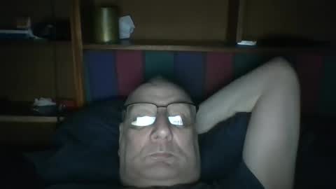 Snapshot of tebb61 chatting on 05.04.26 Mark online show from 05.04.26