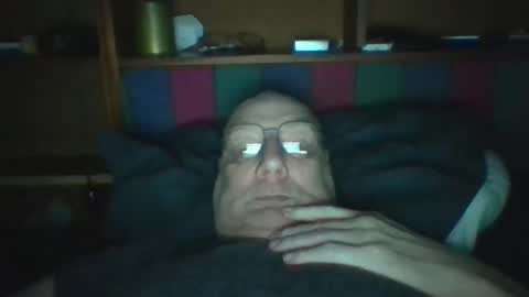 Snapshot of tebb61 chatting on 06.10.26 Mark online show from 06.10.26