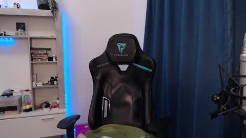 Teddy online show from 02.16.25