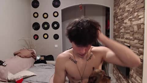 Teddy online show from 12.02.25