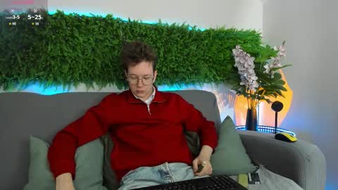 Teddy online show from 12.02.25