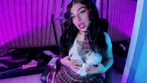 Tayloor online show from 02.10.25