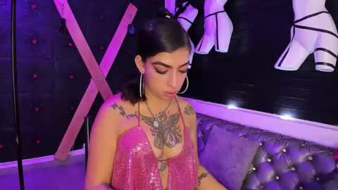 Tayloor online show from 10.18.25