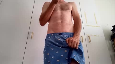 Teezy online show from 04.08.26