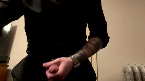 Twizzler online show from 02.16.25