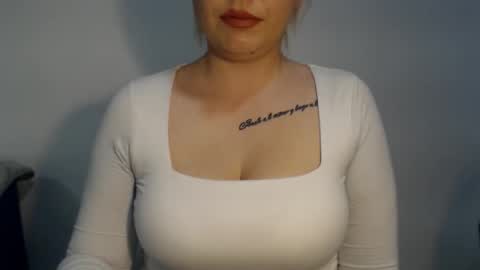 Teeyara  online show from 02.11.26