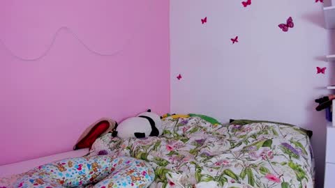 Amy No penetration Virgiin giirl online show from 12.19.24