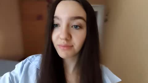 Kimi online show from 11.21.25