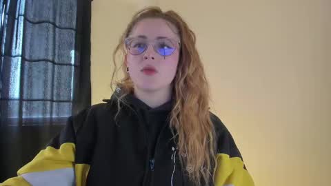 Snapshot of tekila__ chatting on 03.11.25 tekila__ online show from 03.11.25