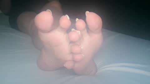 Viv West online show from 09.25.25