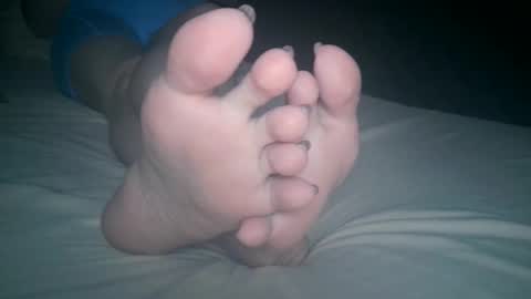 Viv West online show from 11.29.25