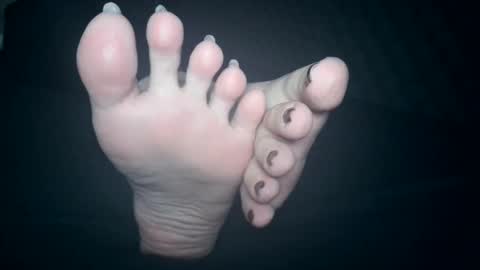 Viv West online show from 12.05.25