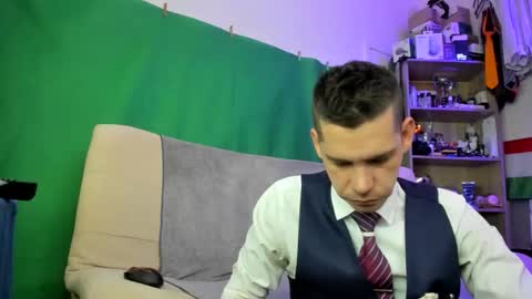 Virg Lszl online show from 11.24.25