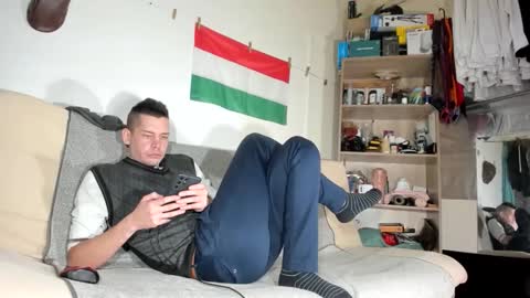 Virg Lszl online show from 01.18.26