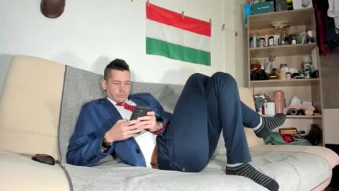 Virg Lszl online show from 01.19.26