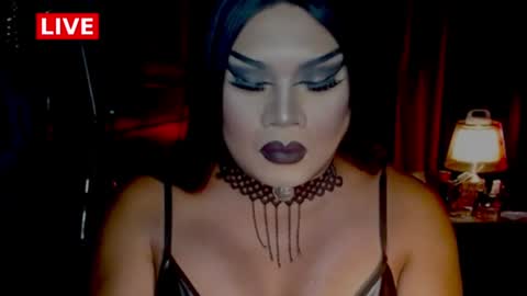 Snapshot of temptress_cocoxxx chatting on 06.27.26 Mistress Coco online show from 06.27.26