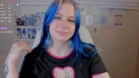 Snapshot of tender__kitty chatting on 09.30.25 Sue online show from 09.30.25