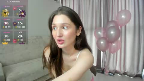 Snapshot of tender_babyyy chatting on 06.09.26 Amina online show from 06.09.26