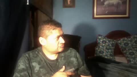 Snapshot of tender_eldelatienda chatting on 01.05.25 Fabio Canavaro online show from 01.05.25