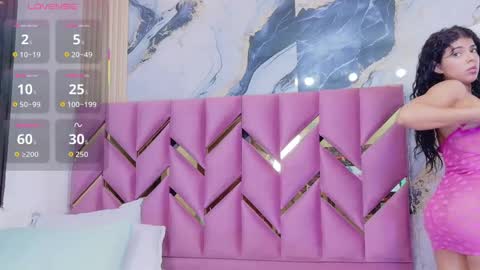 Snapshot of tendermommy chatting on 11.15.25 Tatiana online show from 11.15.25