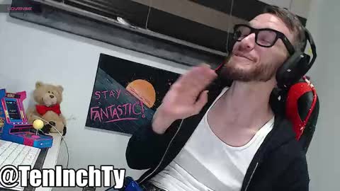 Snapshot of teninchty chatting on 01.17.26 Ty online show from 01.17.26