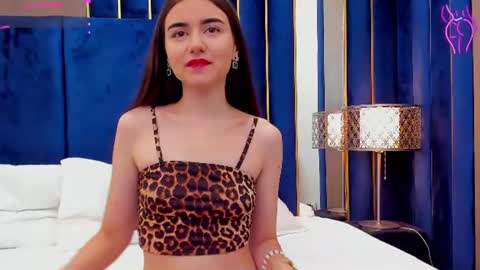 Snapshot of tenny_shy chatting on 08.05.26 TennyShy online show from 08.05.26