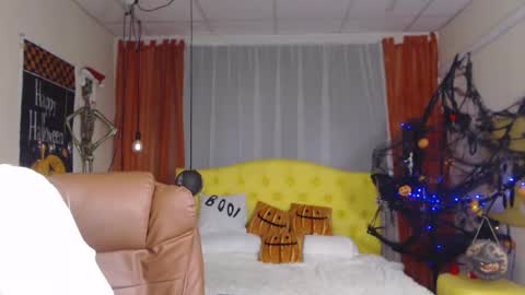 tessadaybreak online show from 10.14.25