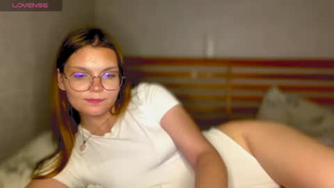 Snapshot of tessalust_ chatting on 06.21.26 Tessa online show from 06.21.26