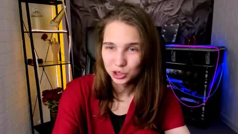 Tessa online show from 09.10.25