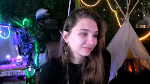 Tessa online show from 10.03.25