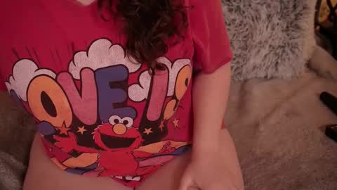 Snapshot of tessawinter chatting on 11.11.25 Tessa online show from 11.11.25