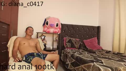 Snapshot of tessayleo_13 chatting on 11.18.25 tessa y leo online show from 11.18.25