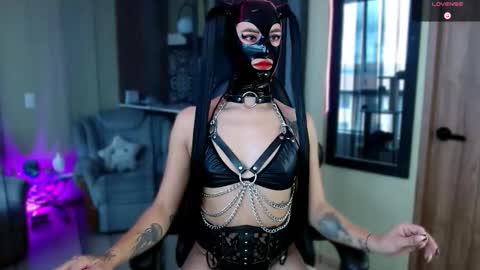 Snapshot of tevenwhiite chatting on 01.16.26 teven online show from 01.16.26