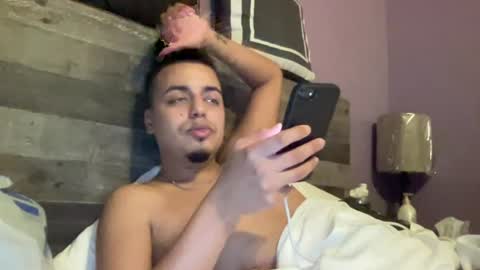Derick online show from 08.08.26