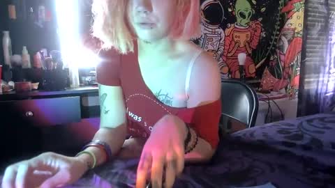 TEXASGIRLLLL online show from 09.25.25