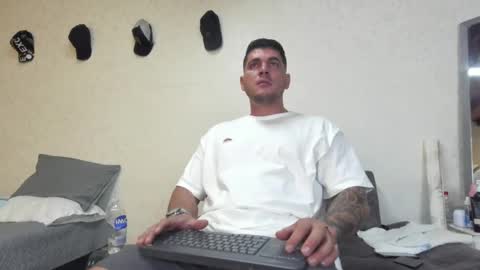 Snapshot of teylor_creed chatting on 12.01.24 teylor creed online show from 12.01.24