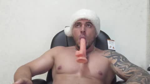 Snapshot of teylor_creed chatting on 12.24.24 teylor creed online show from 12.24.24