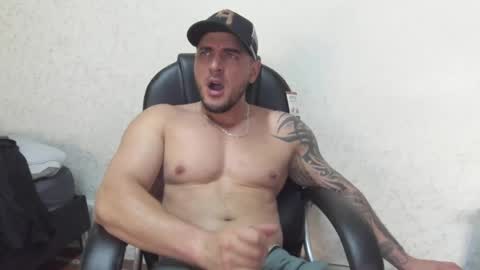 Snapshot of teylor_creed chatting on 12.28.24 teylor creed online show from 12.28.24