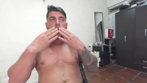 Snapshot of teylor_creed chatting on 02.05.25 teylor creed online show from 02.05.25