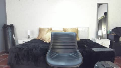 Snapshot of teylor_creed chatting on 02.12.25 teylor creed online show from 02.12.25