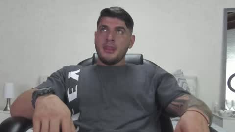 Snapshot of teylor_creed chatting on 02.19.25 teylor creed online show from 02.19.25