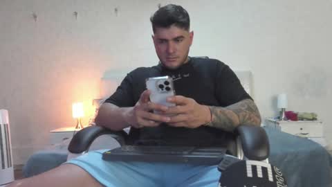 Snapshot of teylor_creed chatting on 03.02.25 teylor creed online show from 03.02.25