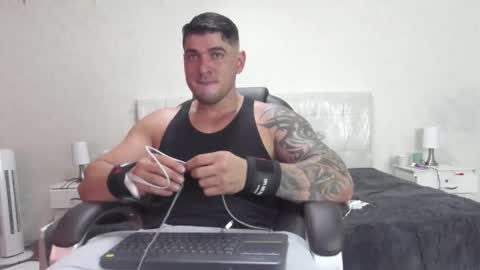 Snapshot of teylor_creed chatting on 03.08.25 teylor creed online show from 03.08.25