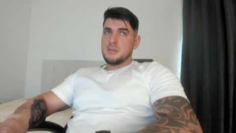 Snapshot of teylor_creed chatting on 10.01.25 teylor creed online show from 10.01.25