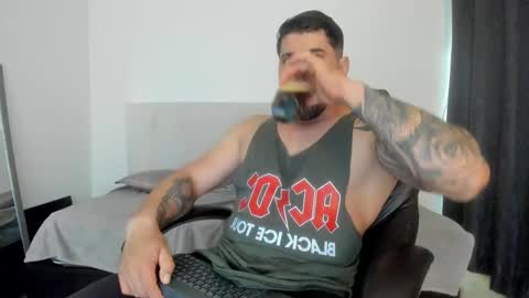 Snapshot of teylor_creed chatting on 10.22.25 teylor creed online show from 10.22.25