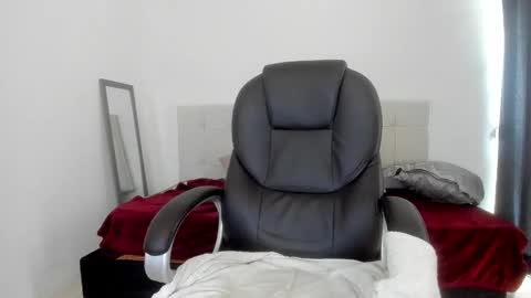 Snapshot of teylor_creed chatting on 10.28.25 teylor creed online show from 10.28.25