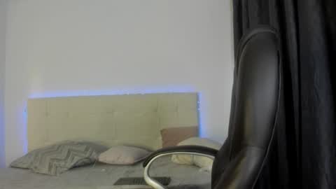 Snapshot of teylor_creed chatting on 02.13.26 teylor creed online show from 02.13.26