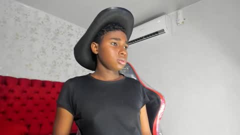 Snapshot of teylor_lovee chatting on 02.05.26 teylor_lovee online show from 02.05.26